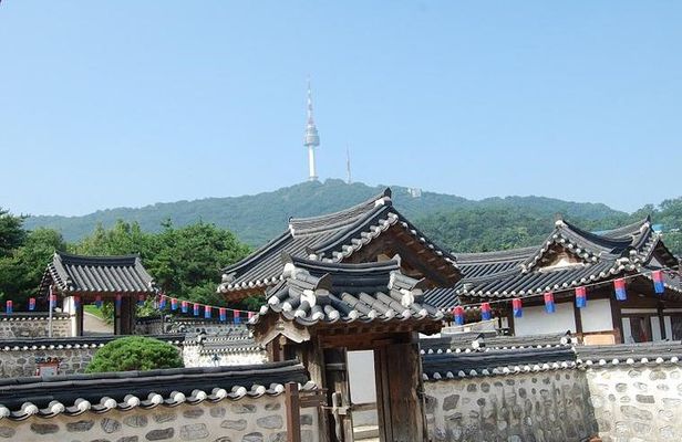 Seoul Morning Tour: Seoul Tower, Namsan Hanok Village, The War Memorial of Korea