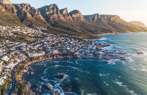 Two Oceans Helicopter Tour in Cape Town