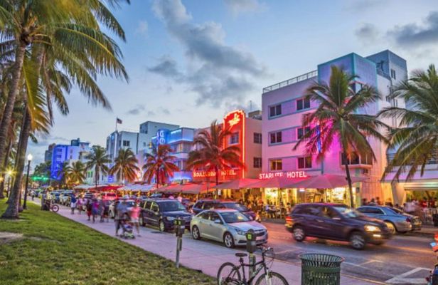 Private Tour: South Beach Sightseeing