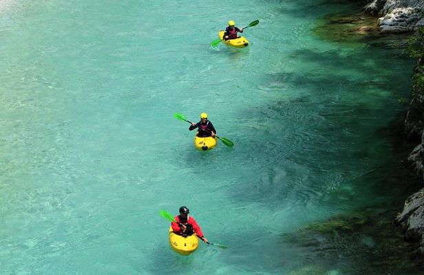 1 day KAYAK COURSE on Soča river, for beginners