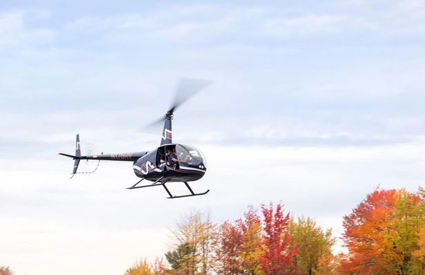 Hudson Valley Fall Foliage Helicopter Tour from Westchester (Shared)