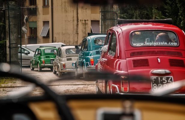 Classic Chianti Hills Fiat 500 Tour