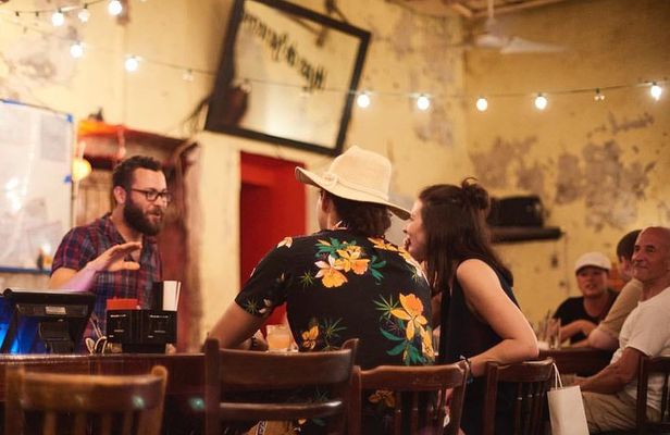 Tropicaleo Bar Hopping Tour in Old San Juan