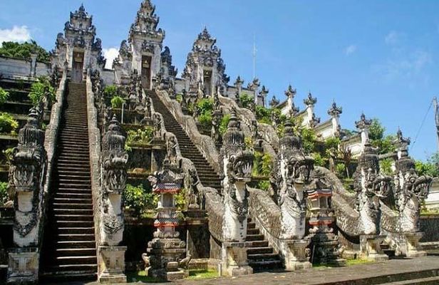 Lempuyang Temple Tour