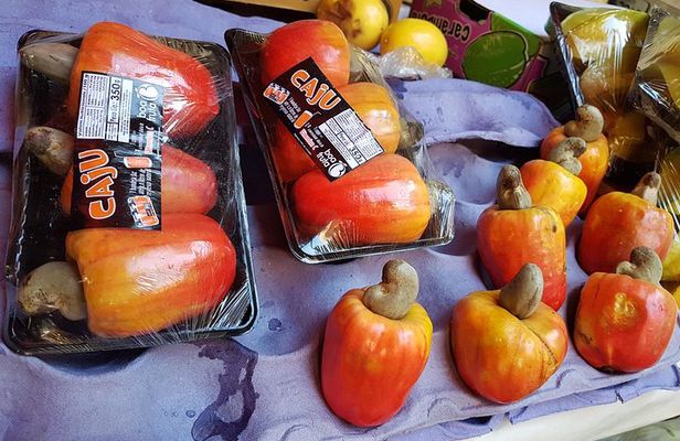 Farmers Market and Local Street Food