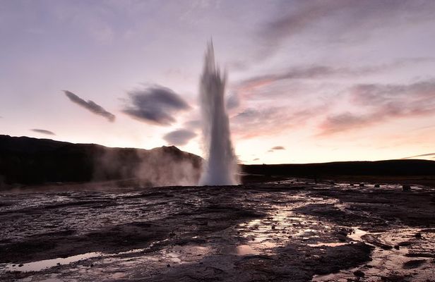 Midnight Sun Golden Circle Tour from Reykjavik