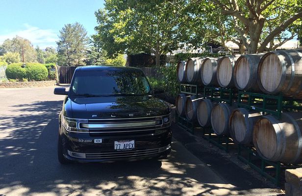 6-Hour Private Wine Country Tour of Napa in Crossover SUV (up to 6 people)