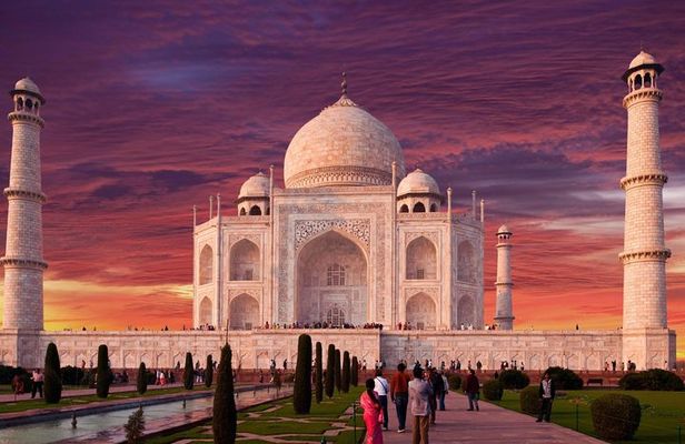 Day tour of Taj Mahal from New Delhi : Private tour