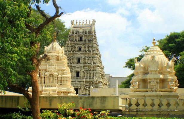 Full Day Private Tour of Temples of Bengaluru