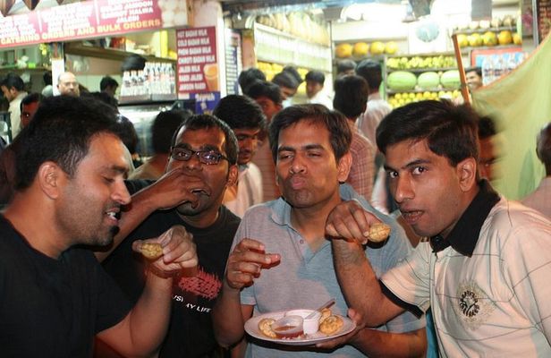 Private Bengaluru Food Walking Tour with Dinner