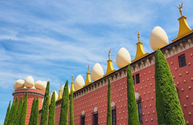 The Dalí Triangle & Cadaqués Day Trip from Girona