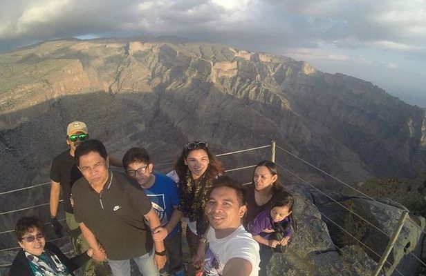 Nizwa and Jebal Shams Grand canyon