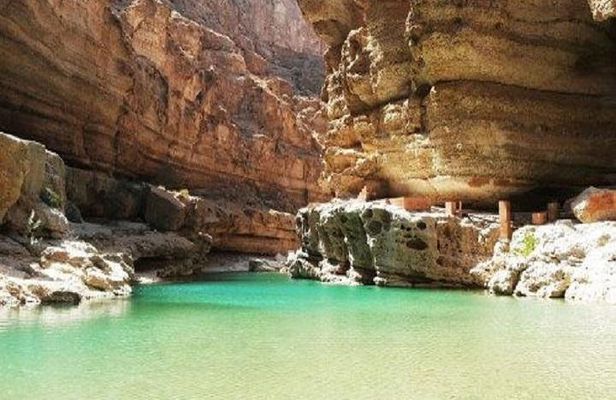 Wadi Shab Coastal Trekking