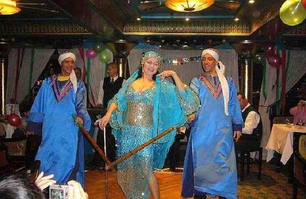 Cairo Dinner Cruise on the Nile river with entertainment