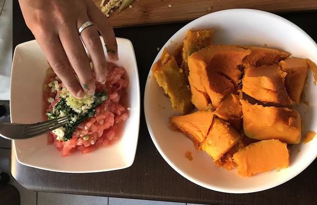 Learn to Cook Like a Local: Private Cooking Class in a Viña del Mar Home