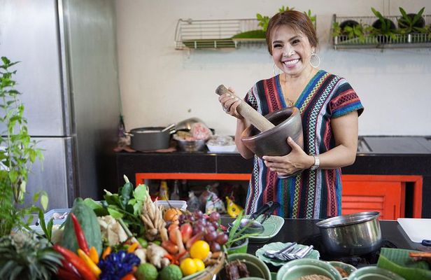 Private Tour: Thai Cooking Class including Scenic Boat Ride and Lunch