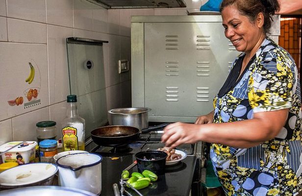 Village Tour and Goan Portuguese Fusion Meal with a Local