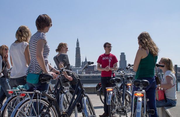 3-Hour Antwerp Bike Tour