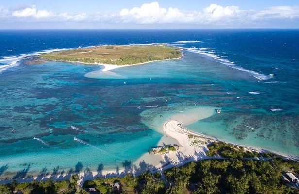 Luxury Catamaran Cruise: The Northern Islands
