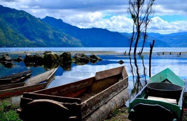Bicycle Tour Around Lake Atitlan with Weaving Coops and Coffee Plantations