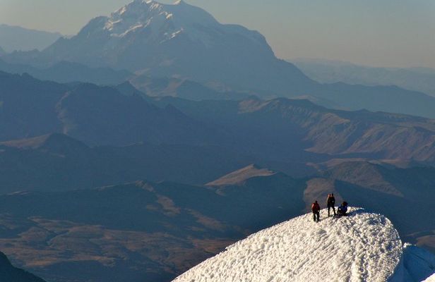 3-Day Climbing Huayna Potosi from La Paz