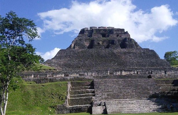 Xunantunich Mayan Ruins Tour from San Ignacio