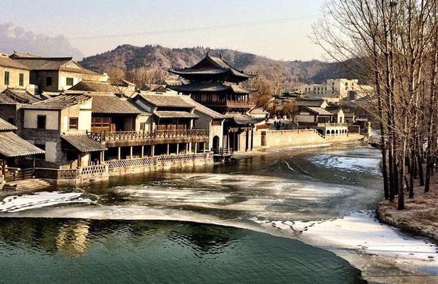 One-Day Private Gubei Water Town and Simatai Great Wall Tour of Beijing