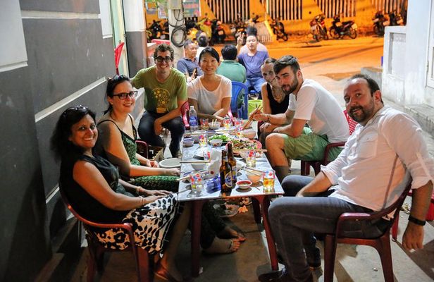 Da Nang Evening Food Tour
