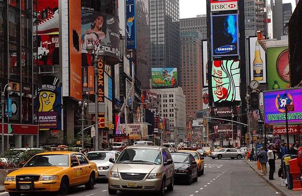 New York Tour by Subway and Bus with Private Guide