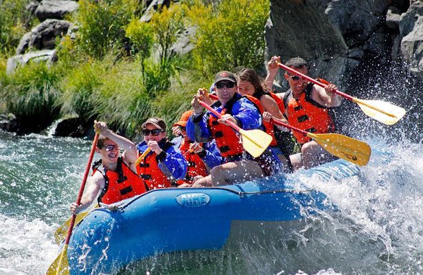 Deschutes River Rafting - Half Day Adventure