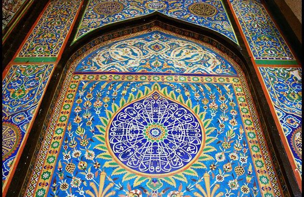 Half-Day (4Hrs) Tour of Hyderabad's Historic & Cultural part of Old City