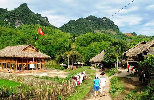 Private Tour: Day Tour of Mai Chau from Hanoi