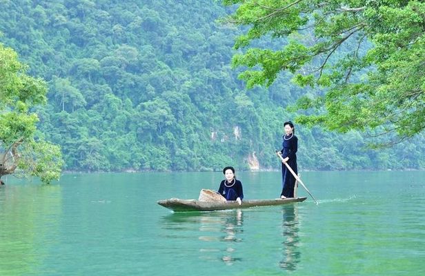 3-day Ba Be Lake with Boat trip & Trekking in National Park from Hanoi
