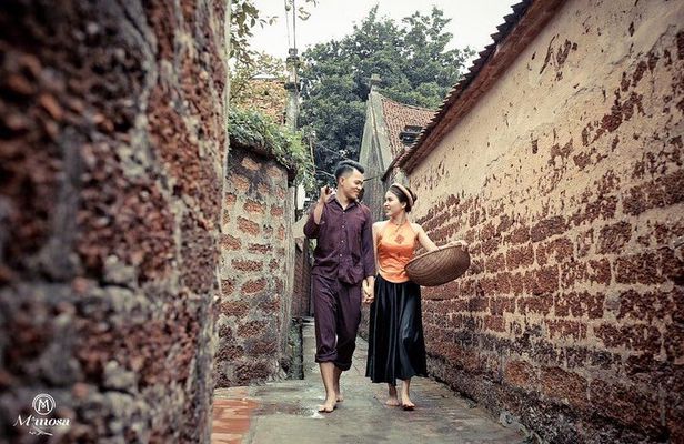 Duong Lam Ancient Village full day tour from Hanoi & experiencing local life