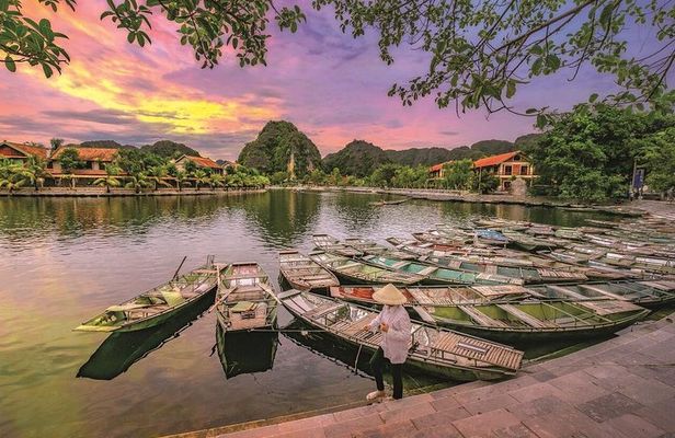 Amazing Hoa Lu & Tam Coc - Smallest group tour - Experiencing like a local