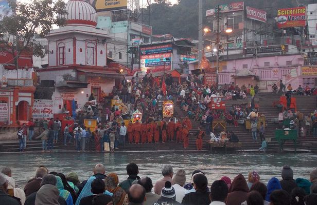 Haridwar Guided Sightseeing Tour with Ganga Aarti By Private Car