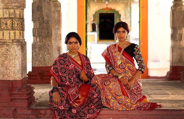 Private Full-Day Textile Tour Excursion from Hyderabad