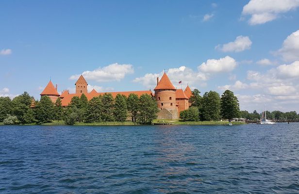 Tour out of Vilnius: Paneriai holocaust park, Trakai, Kaunas