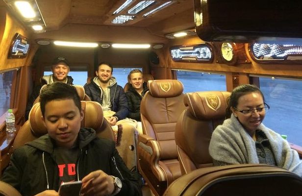 2-Day Sapa Trekking Tour from Hanoi by Luxury Limousine