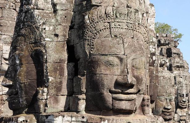 1-Day Angkor Wat Tour with Optional Sunrise