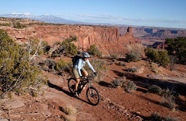 Guided Mountain Biking Tour (Intermediate) in Moab