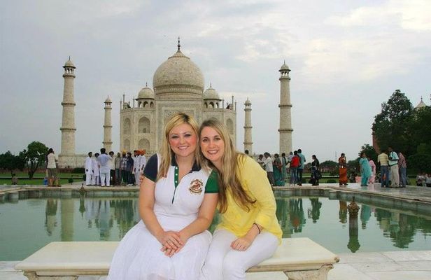 2 Days Tour of Agra (Taj Mahal) & Delhi City Tour