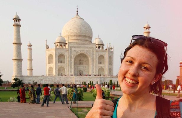 Same Day Taj Mahal Tour from Noida, Gurugram and Delhi