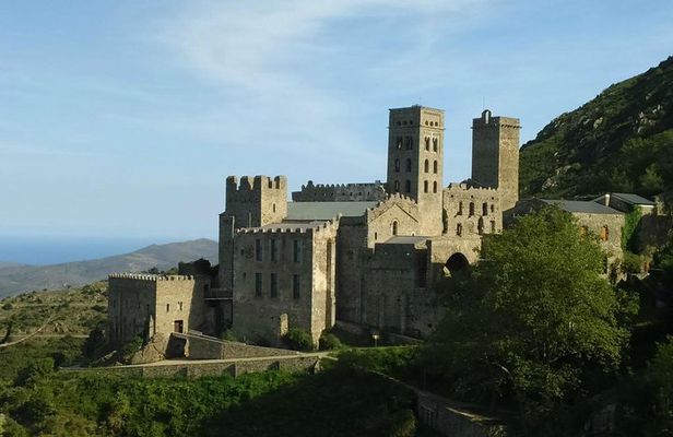 Cadaques and St Pere de Rodes Monastery small group from Girona