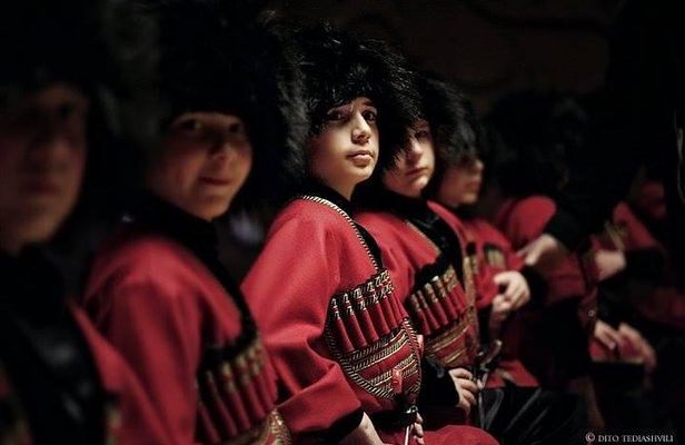 Private Tbilisi City Tour and Dinner with Folk Show