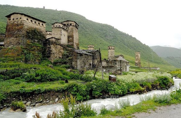 Small group tour: 4 days in the Highlands of Georgia from Tbilisi