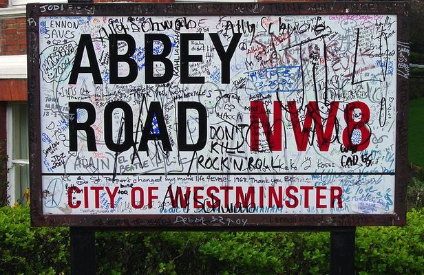 Music of London Rock And Pop Private 3-Hour Walking Tour