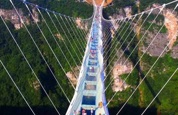 1-Day Private Tour to Glass Bridge & Yellow Dragon Cave