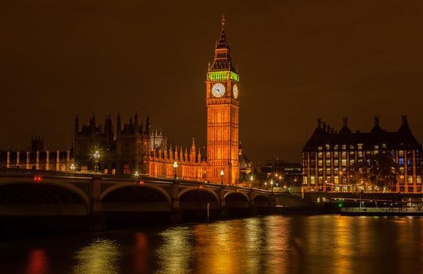 Private Tour: Night Photography Tour in London