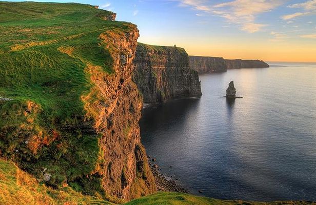 Galway to Cliffs of Moher, Aillwee Cave & Dunguaire Castle Tour